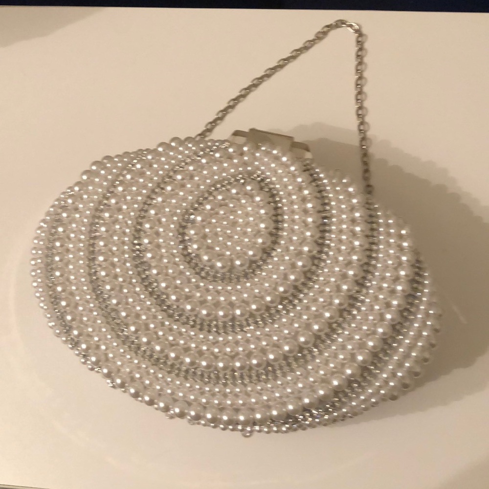 Mini Box Bag. Glamorous Rhinestone and Pearl decor. Beautifully exquisite!